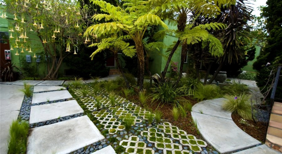 How to Create Eco-Friendly Hardscape Features