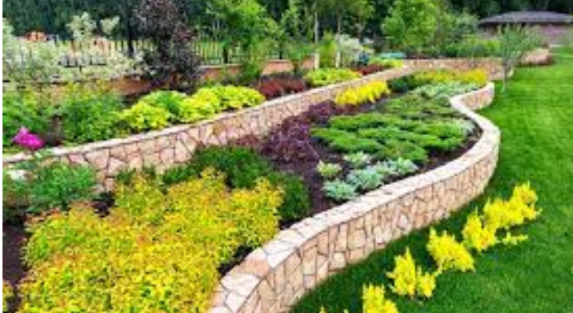 Learn how to plan your landscape project effectively for maximum impact with expert tips on design, budgeting, and execution!